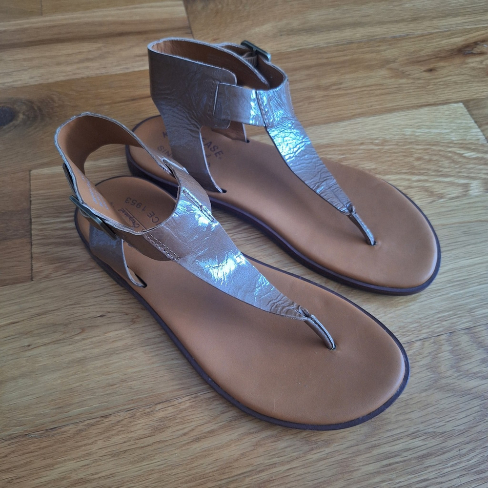 Kork-Ease Catriona Womens Sz 8M K46202 Brown Patent T-Strap Leather Sandals